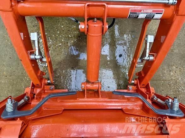 Kubota BX23 Traktorgravere