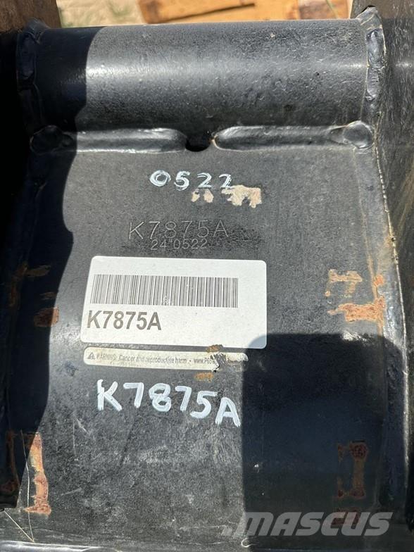 Kubota K7875A Skuffer