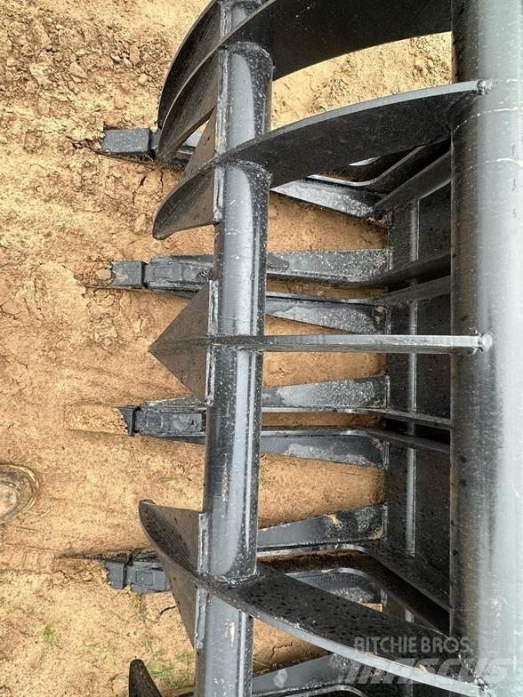 Kubota PFL4648 Gafler