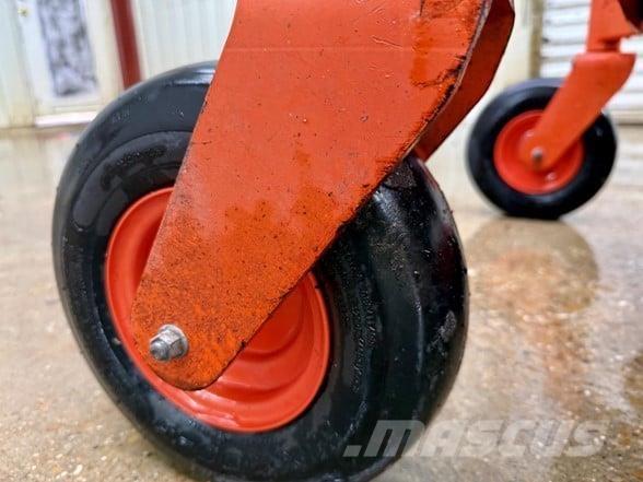 Kubota Z121S Spakstyrte gressklippere