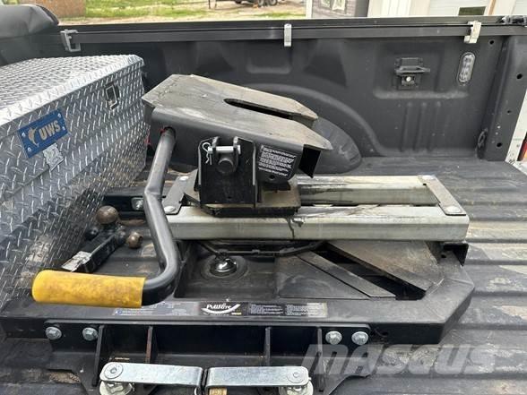  PULLRITE 2900 Dekk, hjul og felger