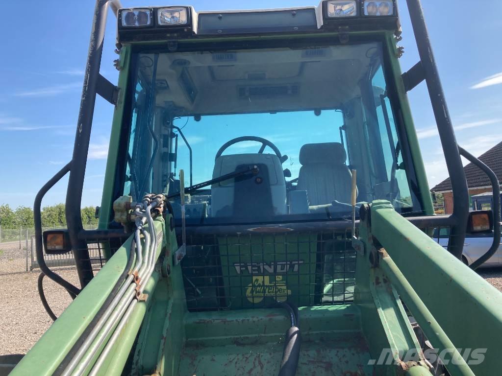 Fendt Xylon 524 Frontlastere og graveredskap