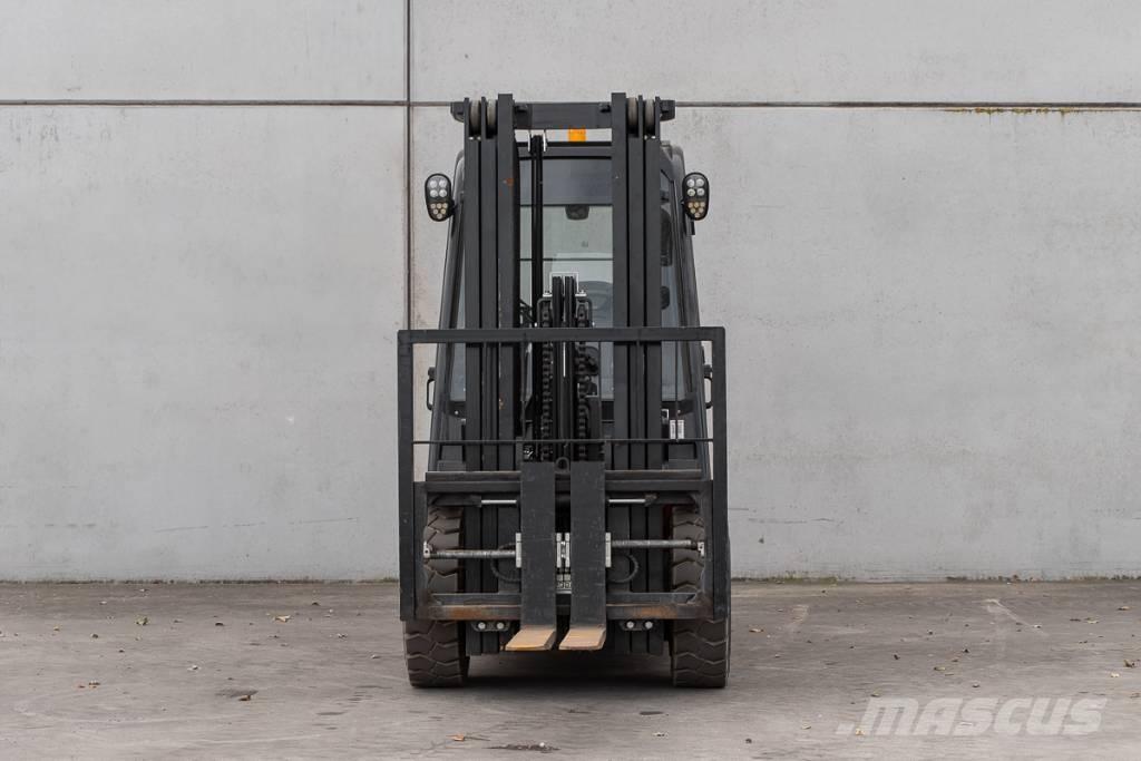 Manitou MI 30 D Diesel Trucker