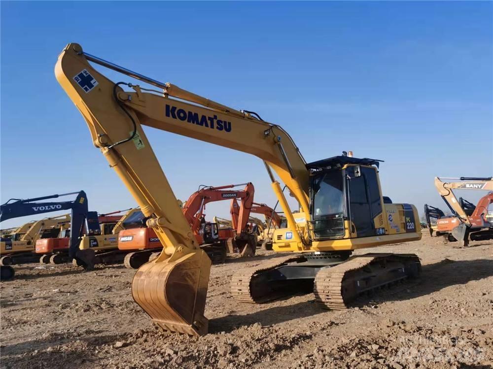 Komatsu PC 220-8 Beltegraver