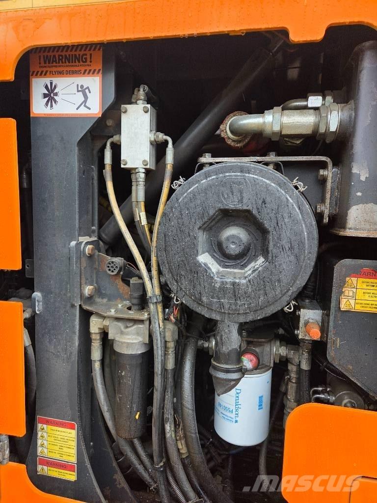 Prime Tech PT-175 Traktor med skogsutstyr