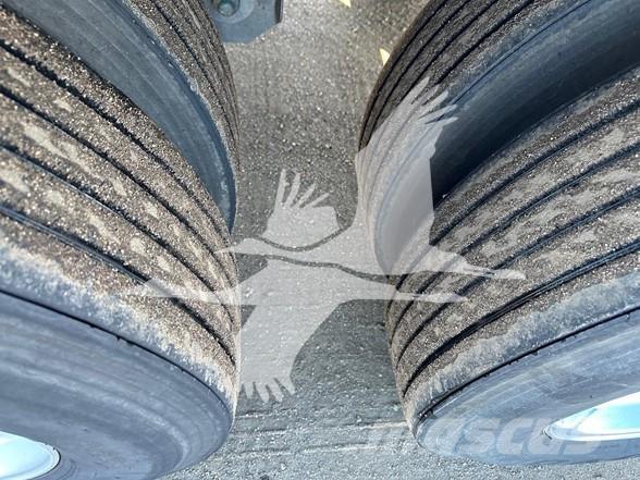 Utility 3000R Frysetrailer Semi