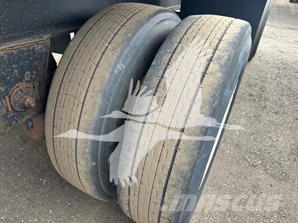 Utility 4000AE Planhengere semi