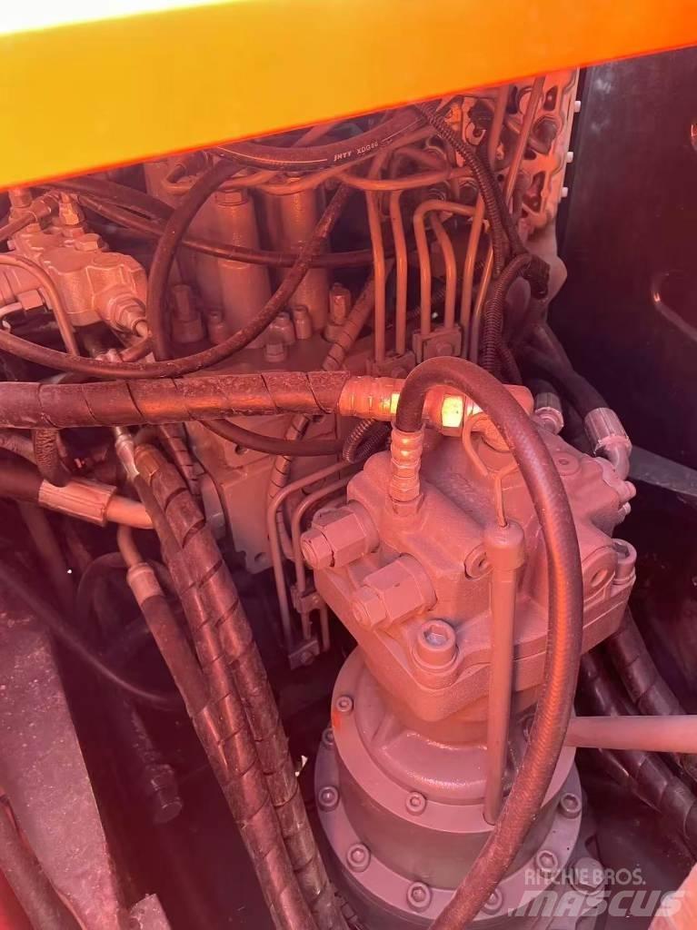 Hitachi 120 Beltegraver