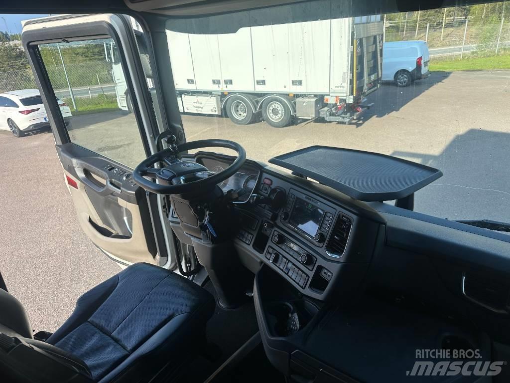 Scania R520B6X2NB Skapbiler