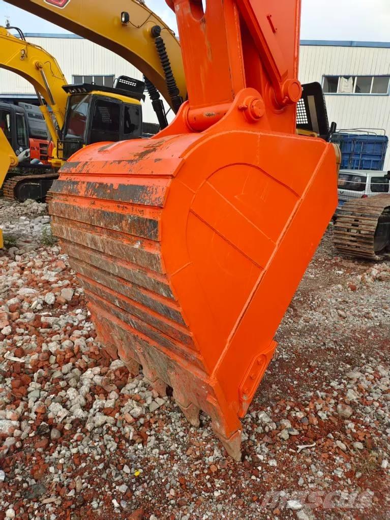 Hitachi ZX 350 H Beltegraver