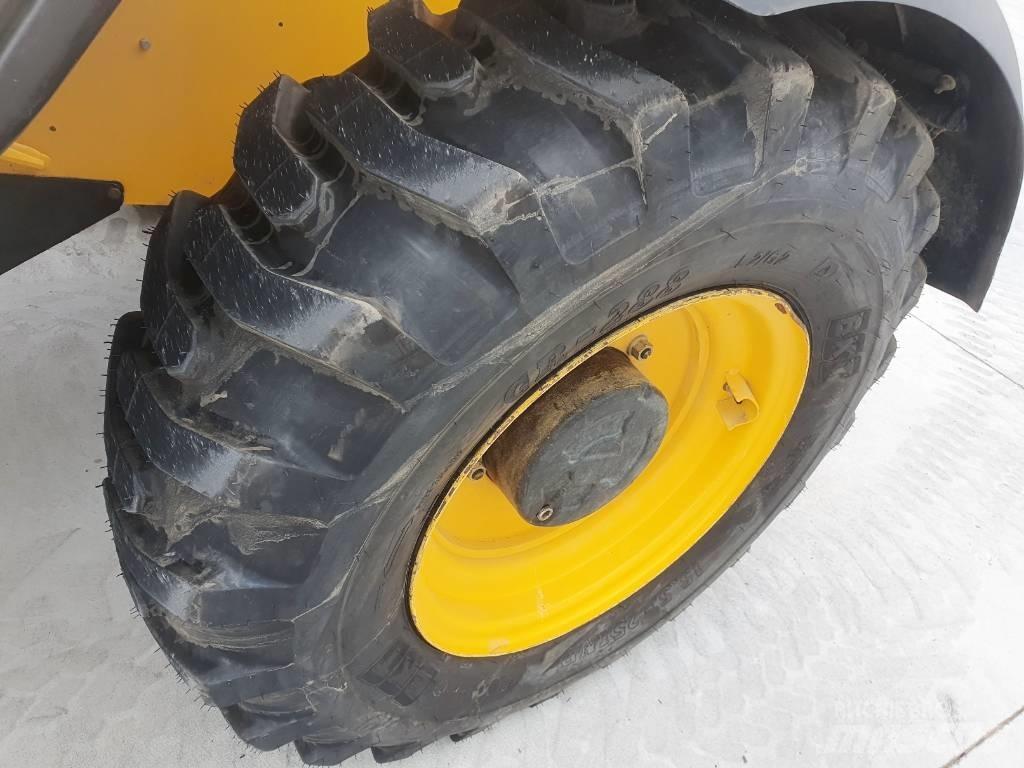 JCB 540-140     M329 Teleskophjullastere