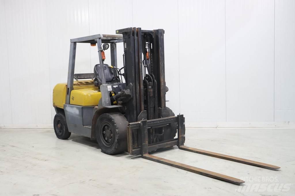 TCM FD40T2 Diesel Trucker
