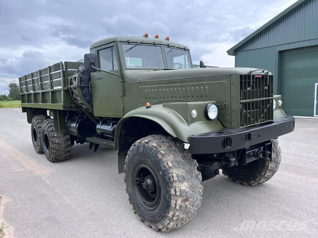 Kraz 255 B Flatvogn med vinsj