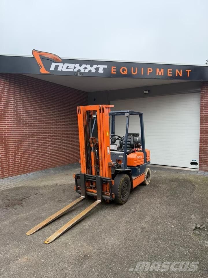 Toyota 42-5 FG 25 Propan trucker