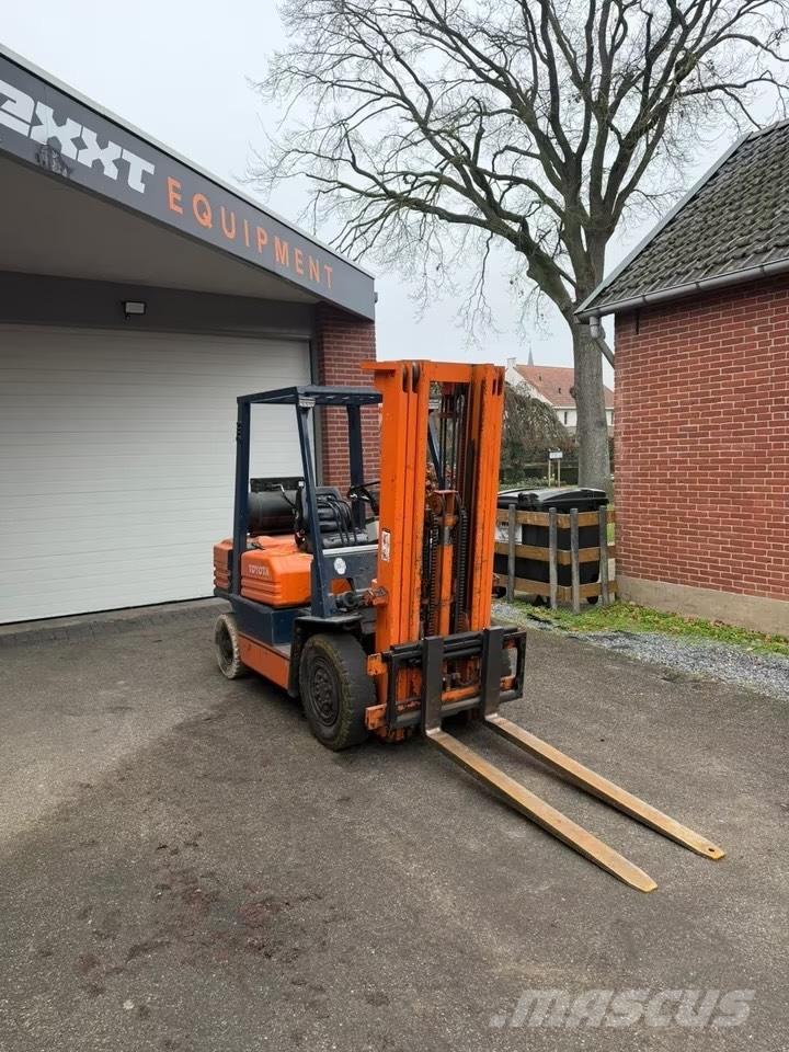 Toyota 42-5 FG 25 Propan trucker