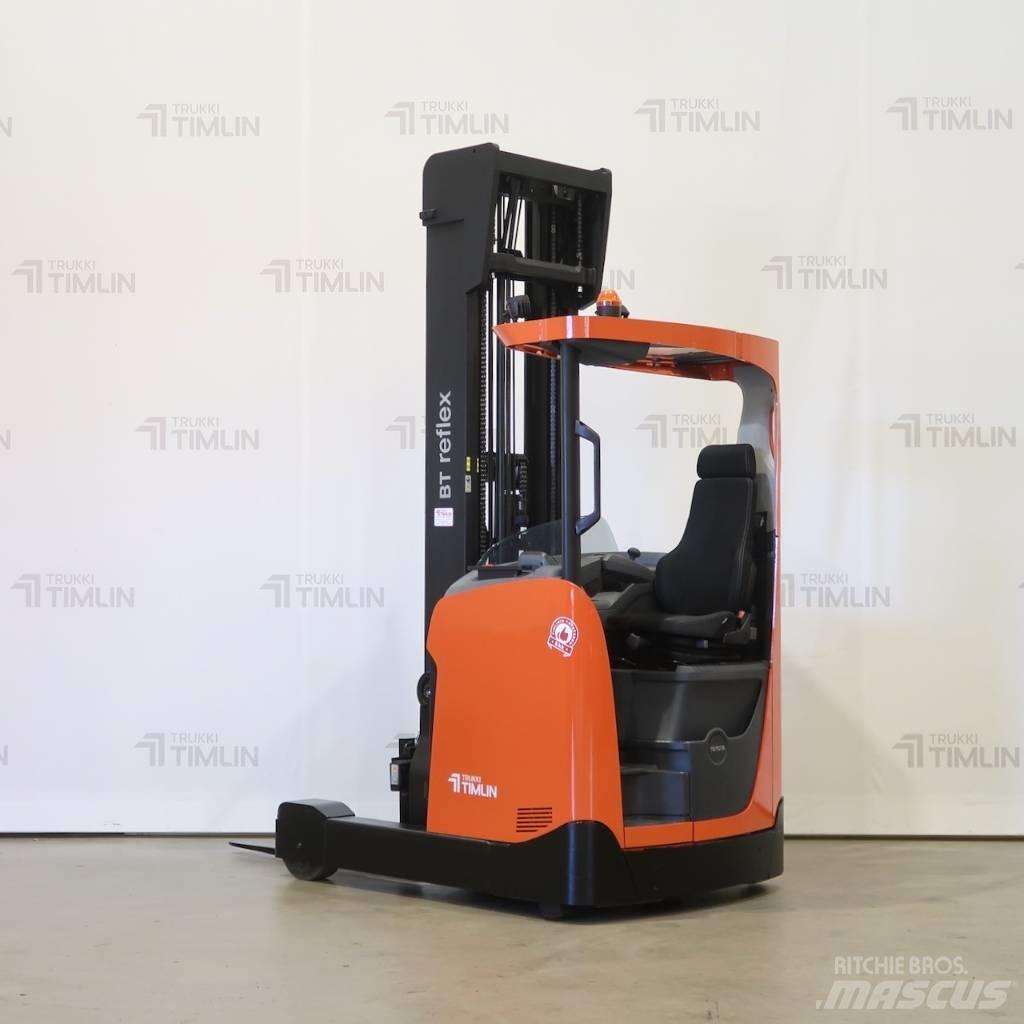 Toyota RRE160H Skyvemasttruck