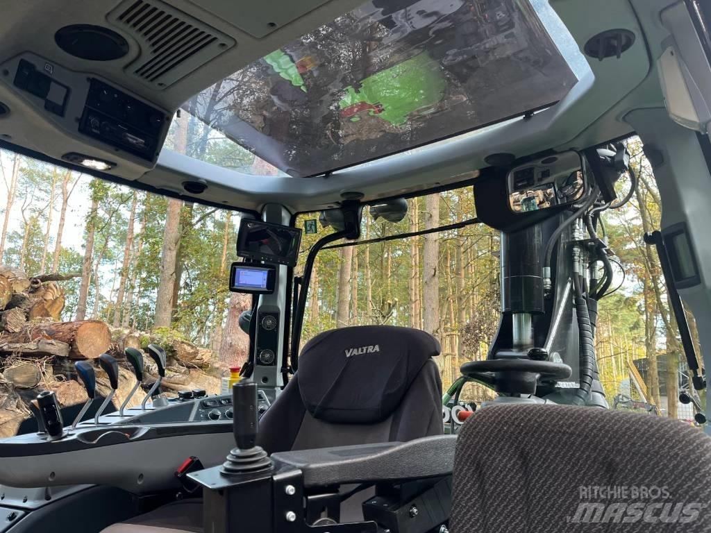Valtra T214 Active Traktorer