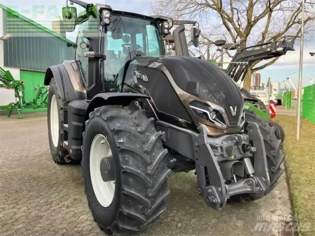 Valtra q285 Traktorer