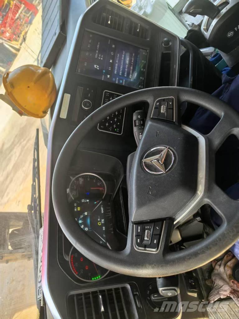 Sany SAC3000C8-8 Allterreng kraner