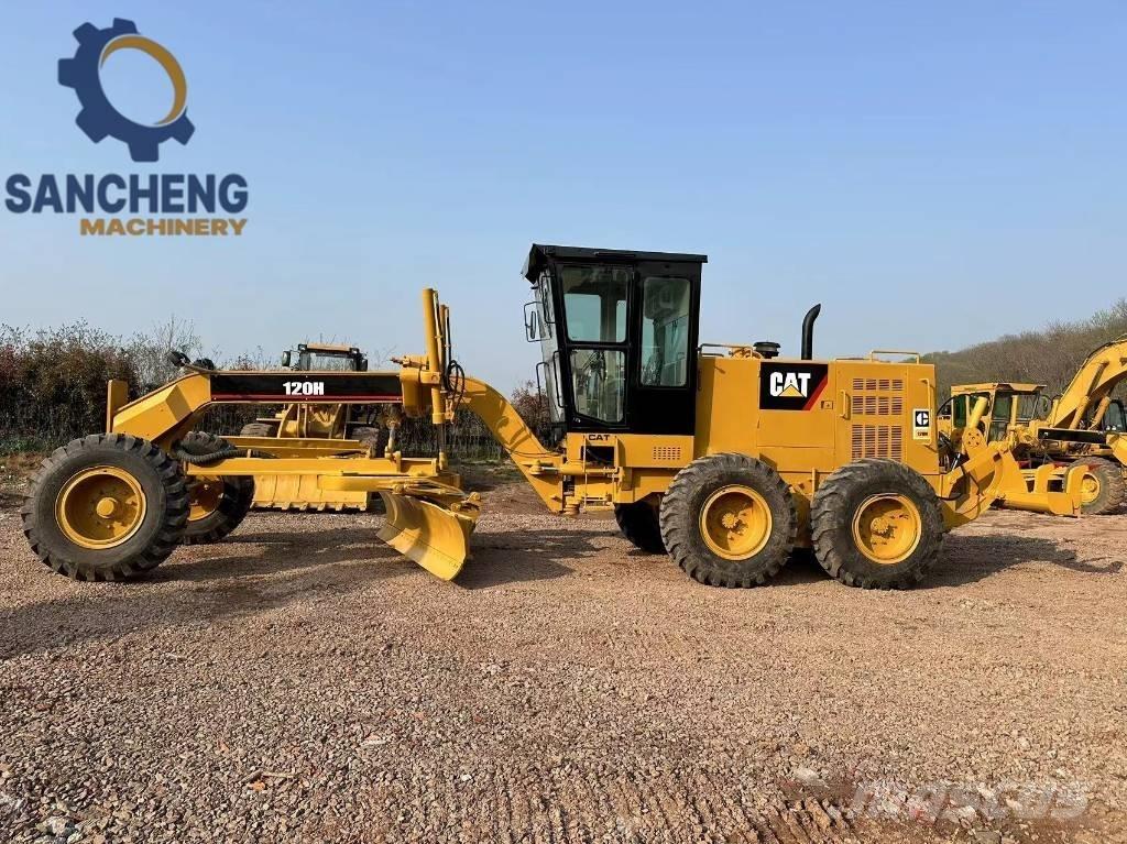 CAT 120H Veihøvler
