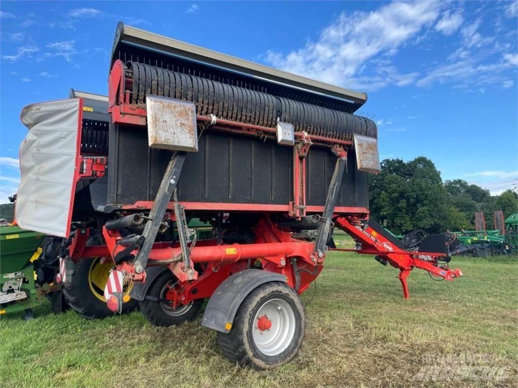 Kuhn MergeMaxx950 Svanser