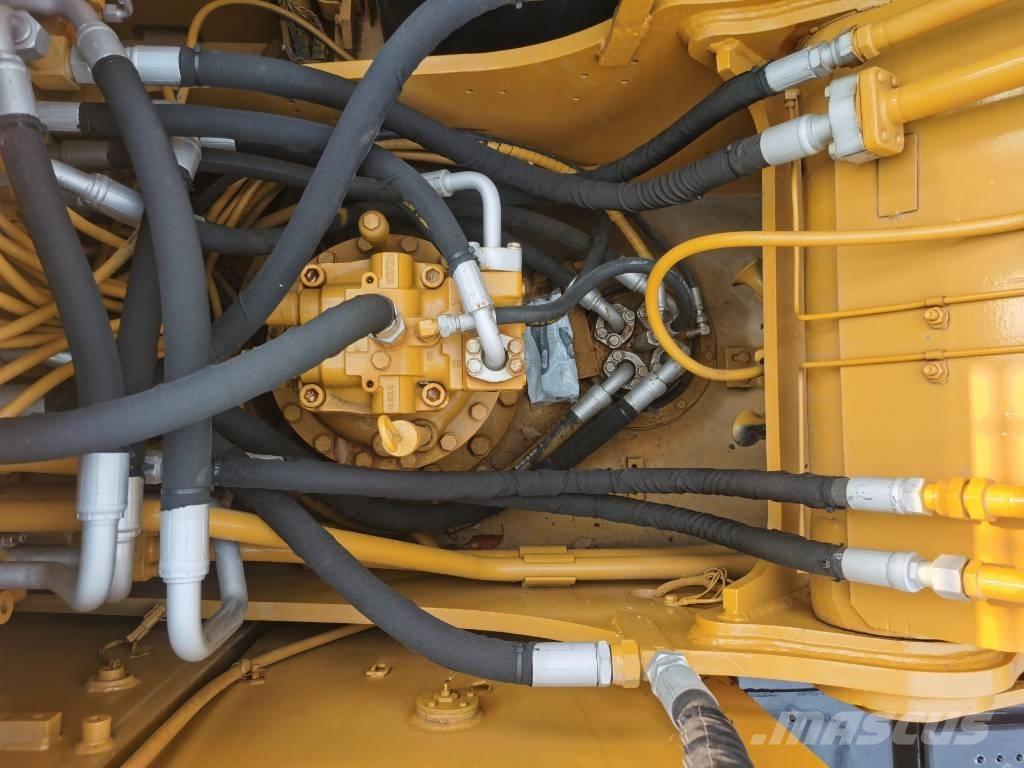 CAT 320 D2 Beltegraver
