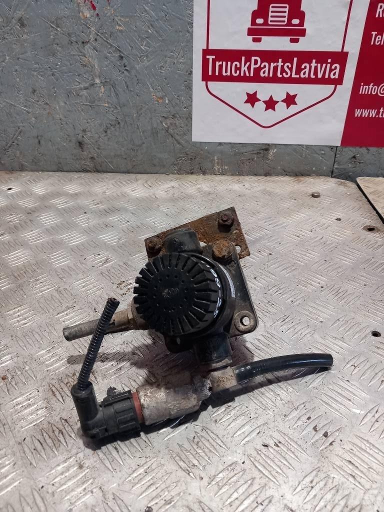 MAN TGM  81521166074 Bremser