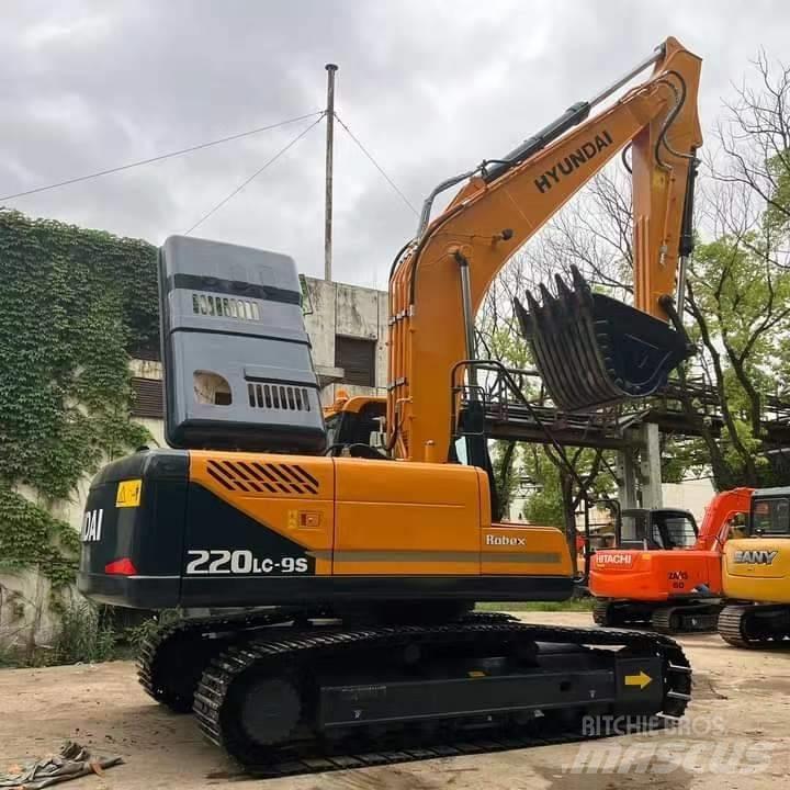 Hyundai R220LC-9S Beltegraver