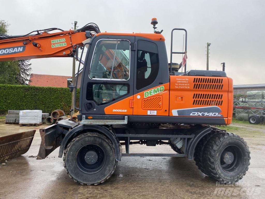 Doosan DX 140 W -5 Allterreng kraner