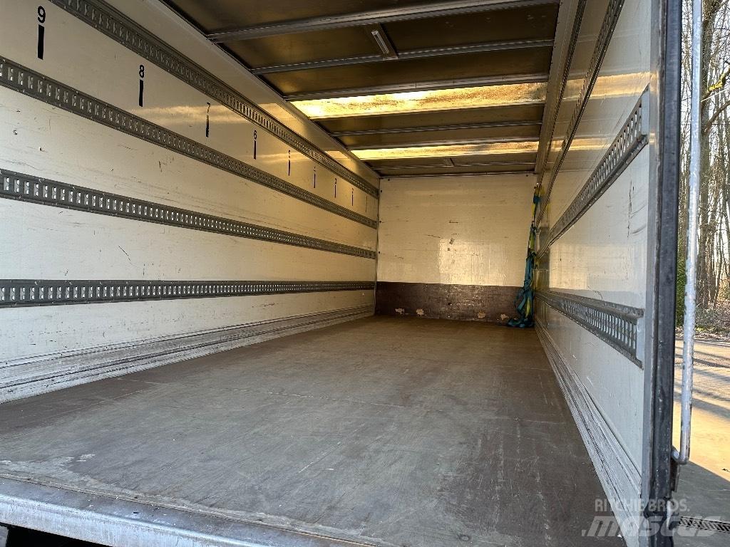 DAF LF 12.220 Skapbiler
