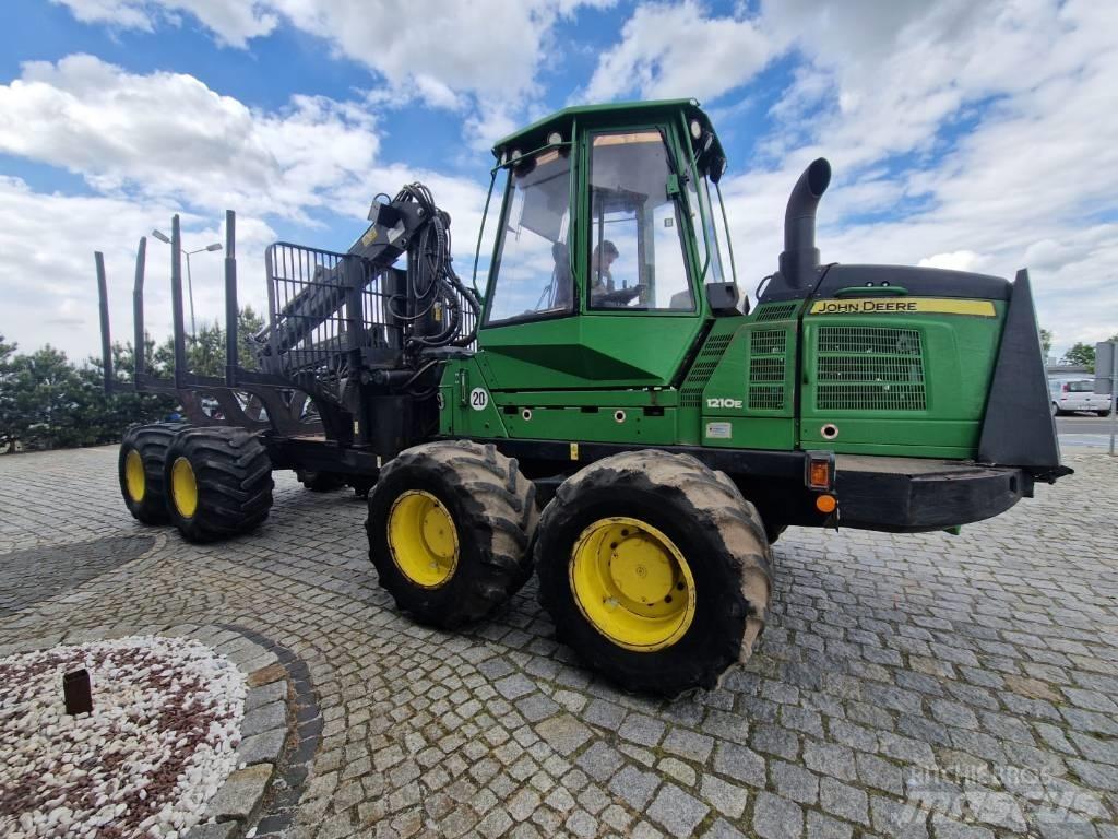 John Deere 1210 E Lassbærere