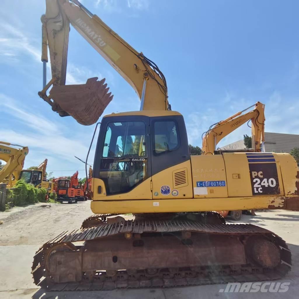 Komatsu PC 240 LC-7 Beltegraver