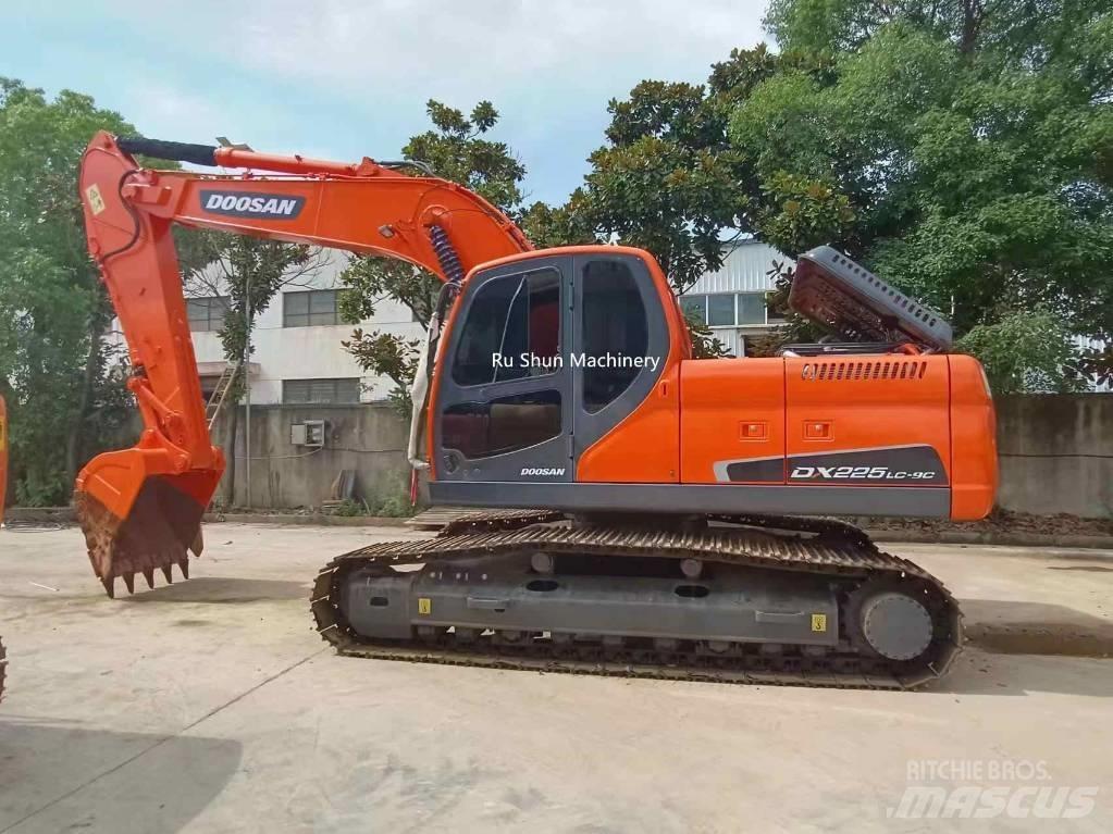Doosan DX 225 LC Beltegraver