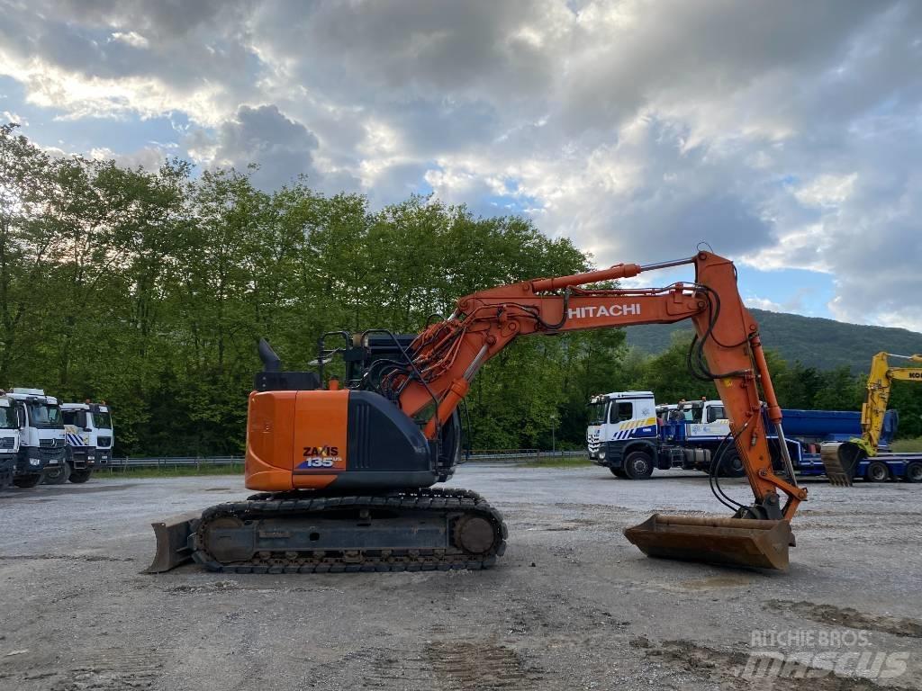 Hitachi ZX 135 US-6 Beltegraver