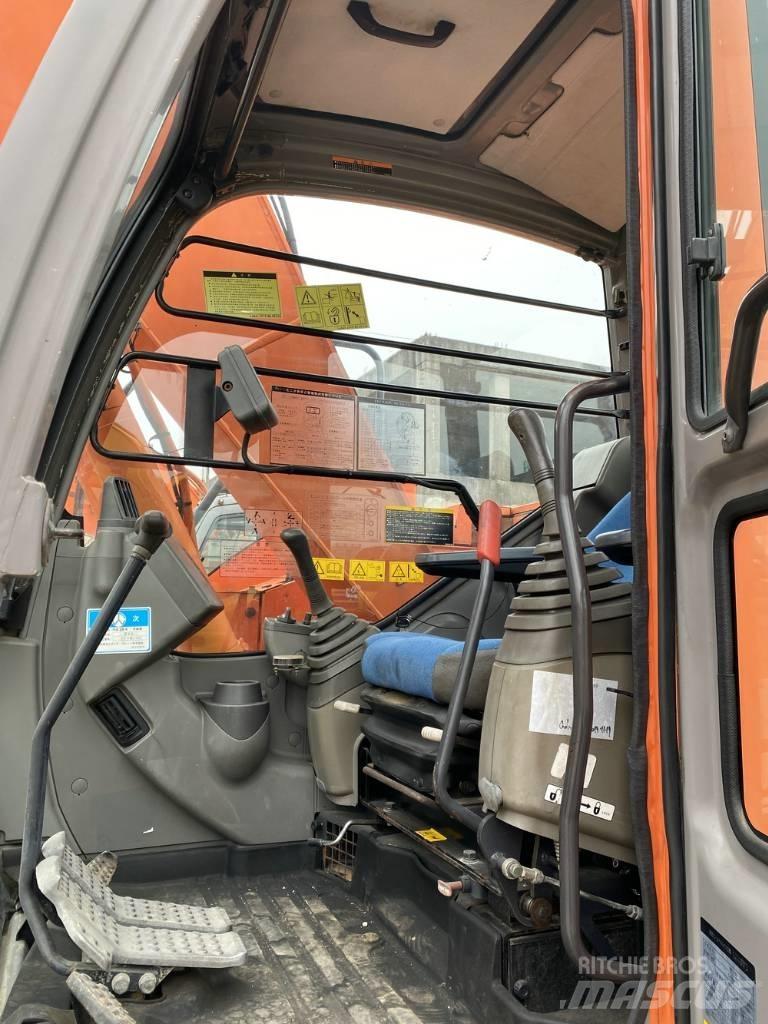 Hitachi 135 Beltegraver