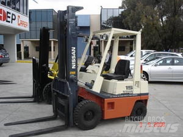 Nissan H01A18U Gaffeltrucker - Annet