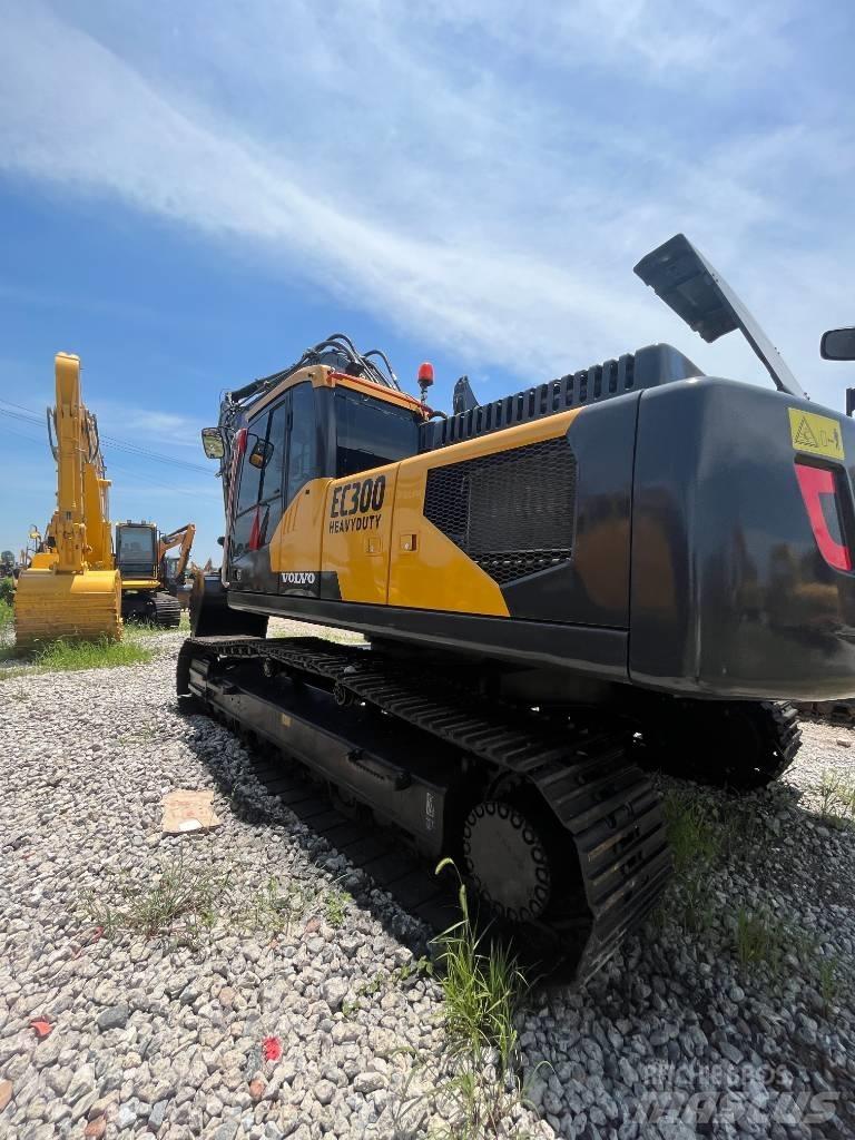 Volvo EC 300 Beltegraver