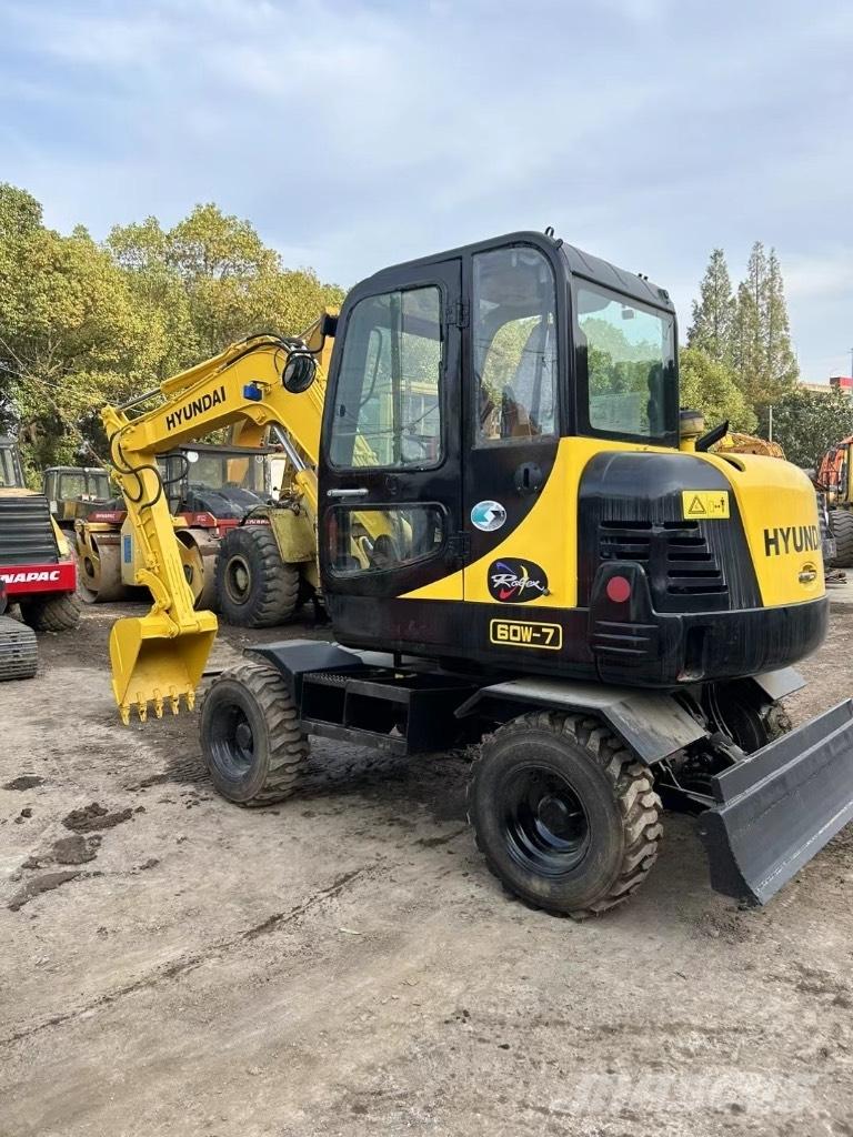 Hyundai 60 W-7 Hjulgravere