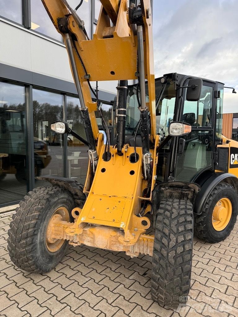 CAT 906M Hjullastere
