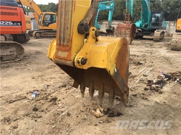 Komatsu PC 200-7 Beltegraver