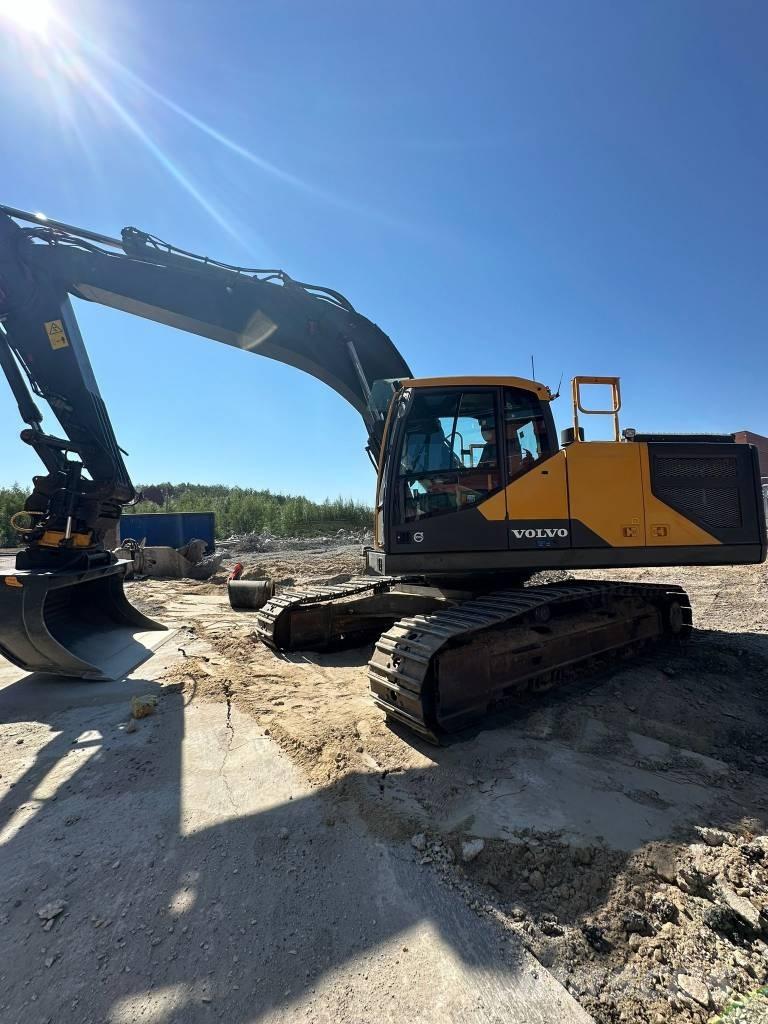 Volvo EC 250 E Beltegraver