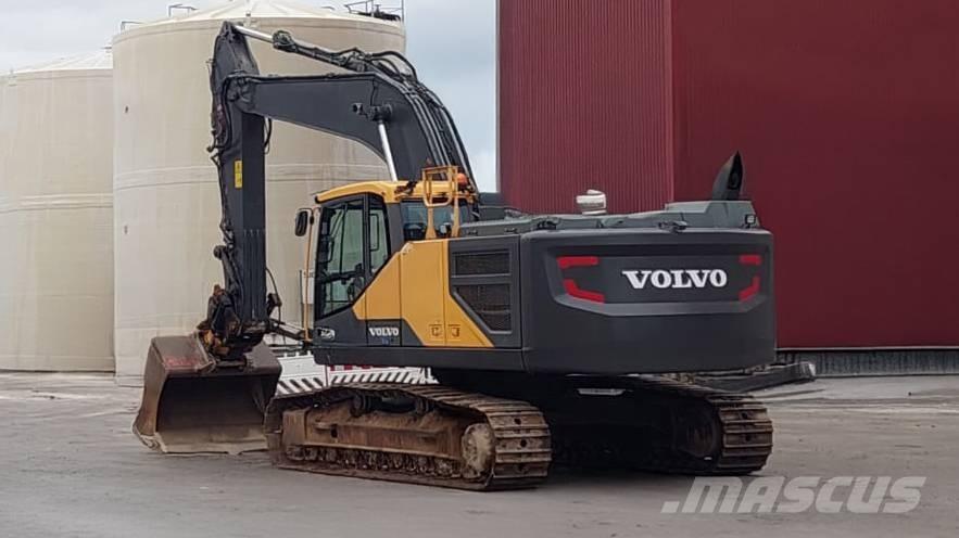 Volvo EC 250 E Beltegraver