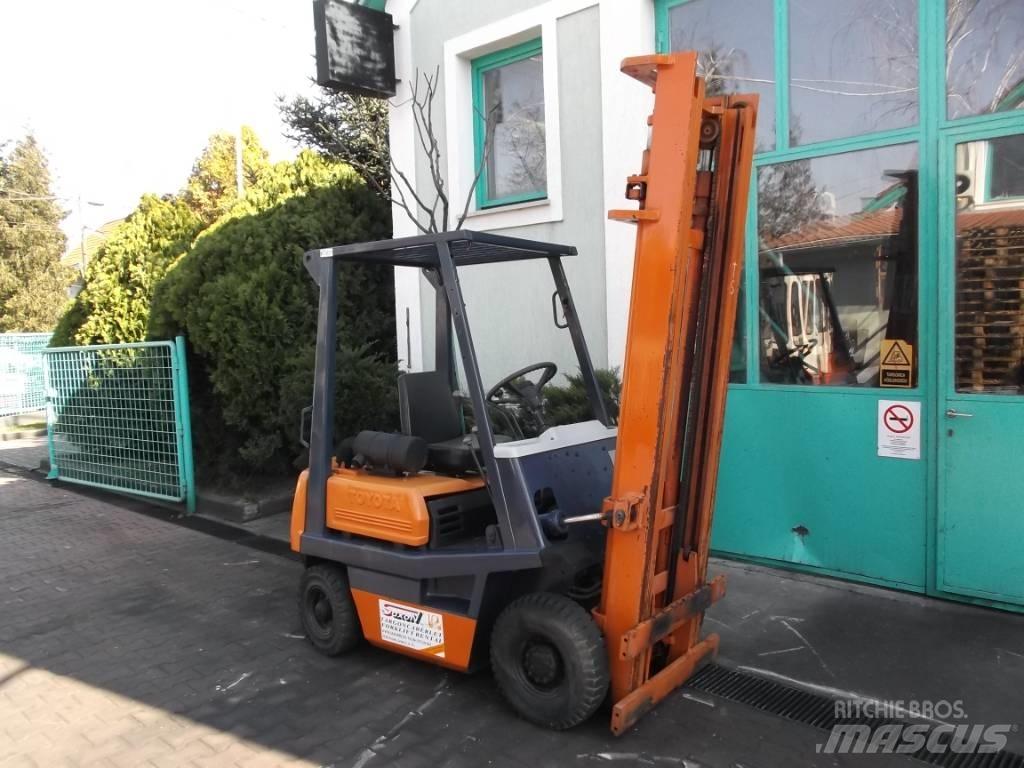 Toyota 3 FD 14 Diesel Trucker