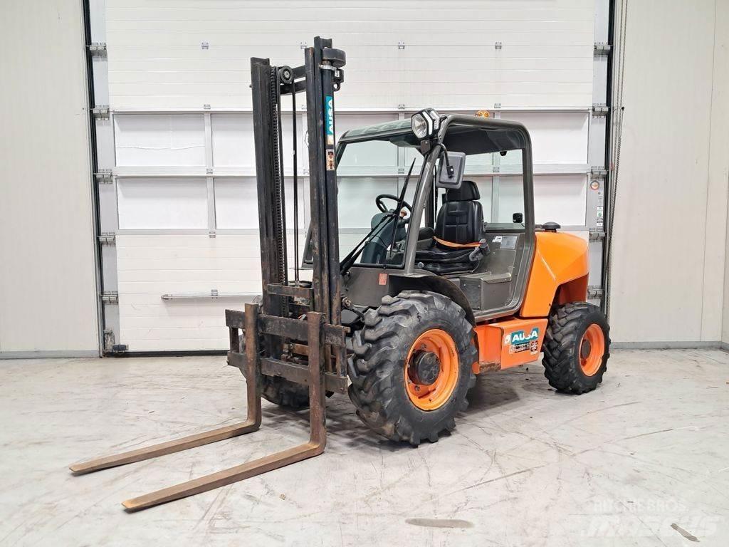 Ausa C251 HX4 Terrenggående gaffeltruck