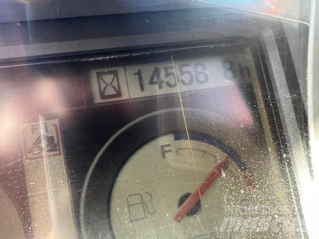 Hitachi ZX 210 LC-3 Beltegraver