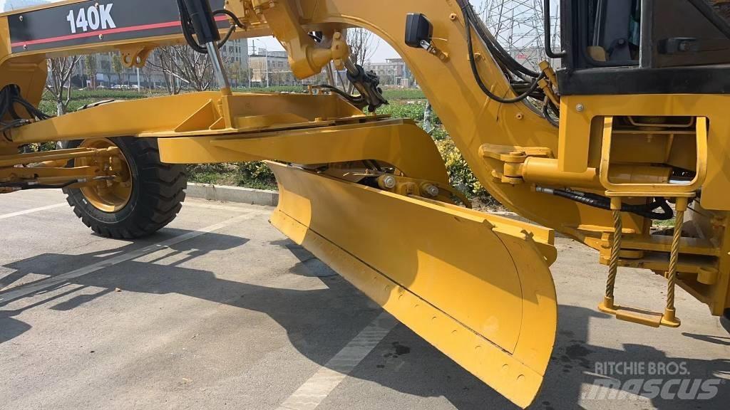 CAT 140 K Veihøvler