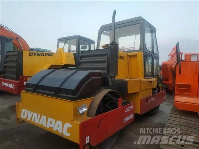 Dynapac CC211 Valsetog