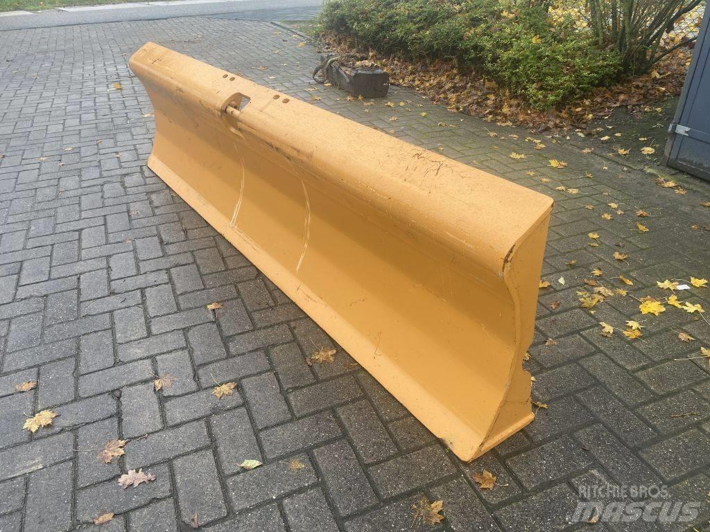 CASE DOZER BLADE Kniver