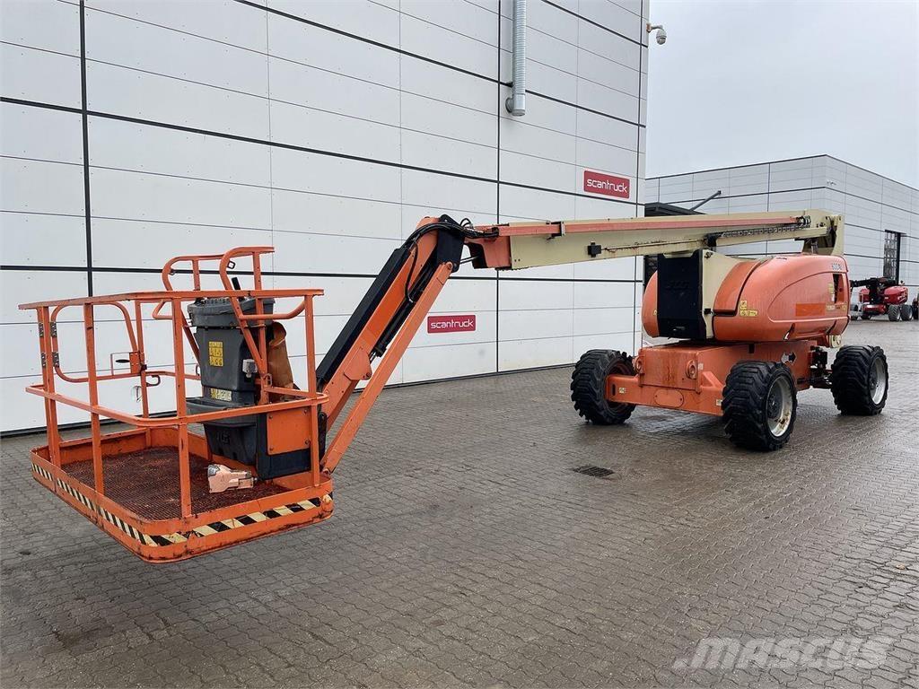 JLG 800AJ Leddede bomlifter