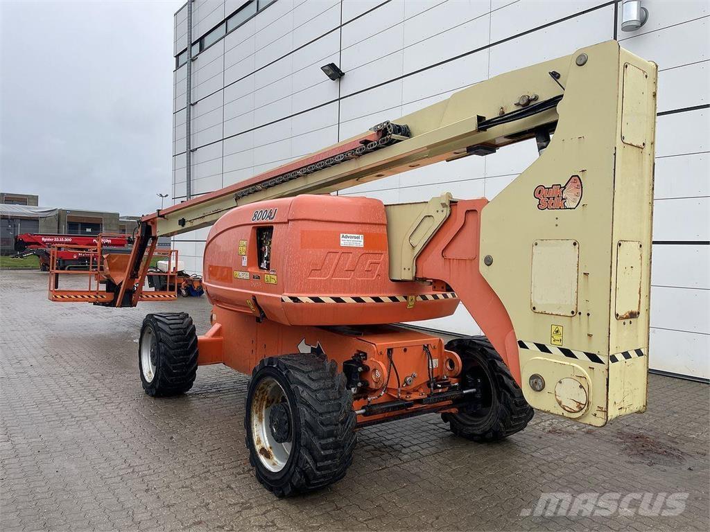 JLG 800AJ Leddede bomlifter